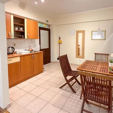 Apartment 1 Bedroom Awesome In Rab Rab Town