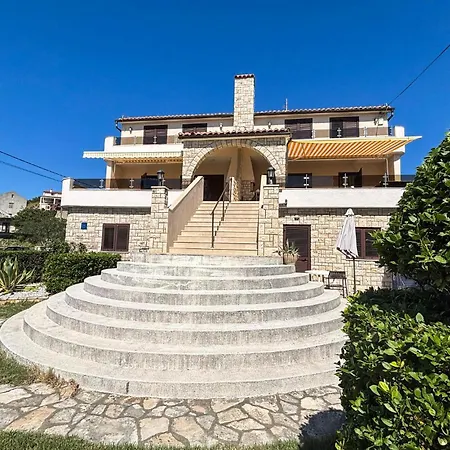 1 Bedroom Awesome In Rab Apartment *