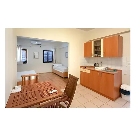 1 Bedroom Awesome In Rab Rab Town